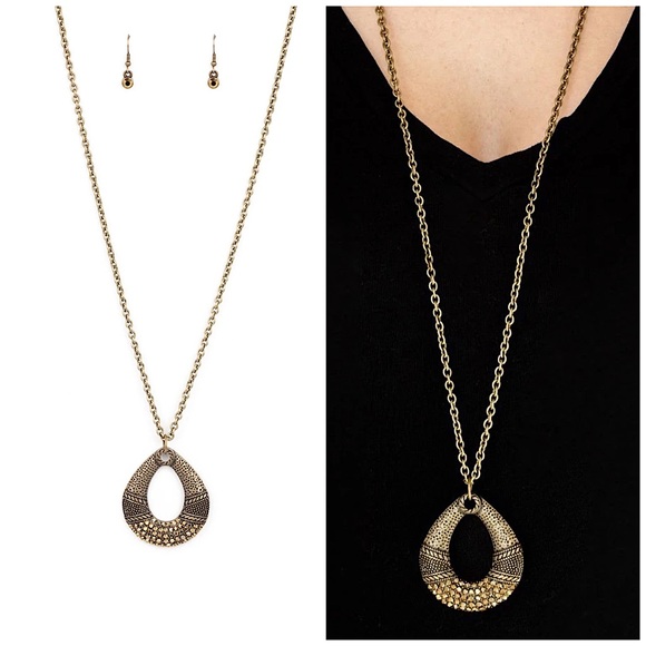 525 Glitz And Grind Brass Necklace 